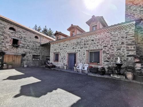 Lorlanges House | Charmant gîte historique avec pêche privée et forêt, près de Brioude et Blesle - FR-1-582-352