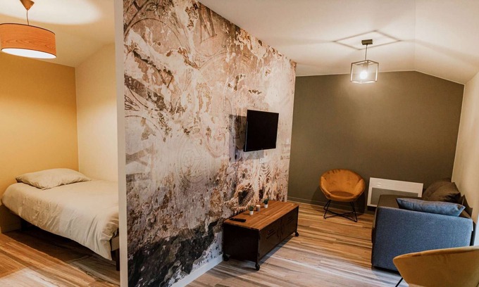 Saint-Chamond Apartment | Charmant studio industriel tout neuf proche du parc du Pilat