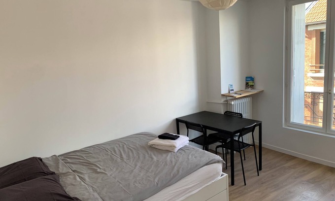 Saint-Fargeau Apartment | Charmant Studio rue Calme Bonne Localisation