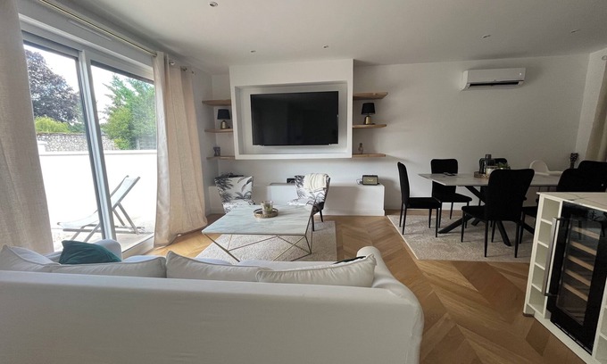 Saint-Cyr-sur-Loire House | Charmante Maison Proche Tours