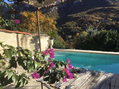 Pont du Loup Apartment | Charmante maison avec piscine