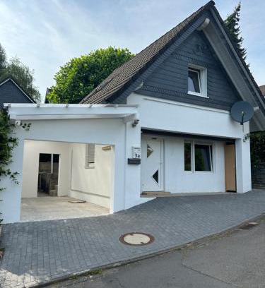 Numbrecht House | Charmantes Tiny Haus mit 2 Wohnungen