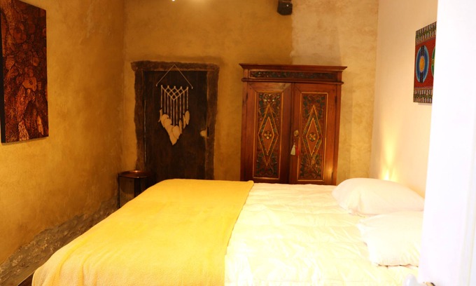 Saint-Meen-le-Grand Cottage | Charme et Nature - Room in a mud house in Brocéliande country