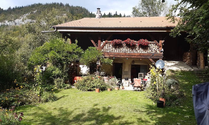 Araches-la-Frasse House | Charme et Poésie