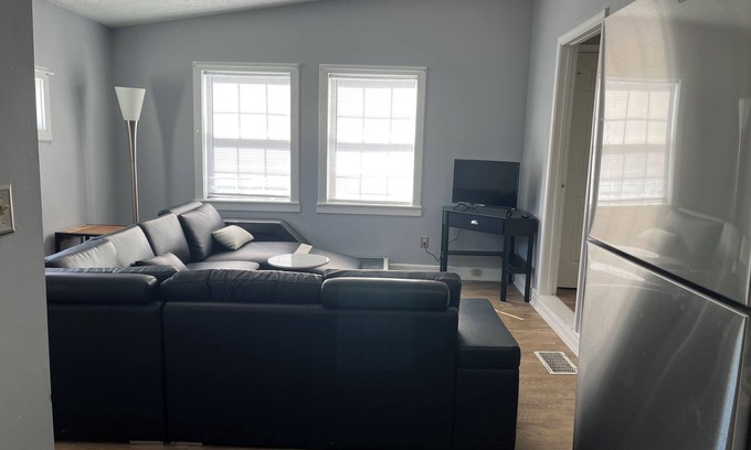 Paristown Pointe Apartment | Charming 1-bedroom apartment in superb Louisville with AC, WiFi