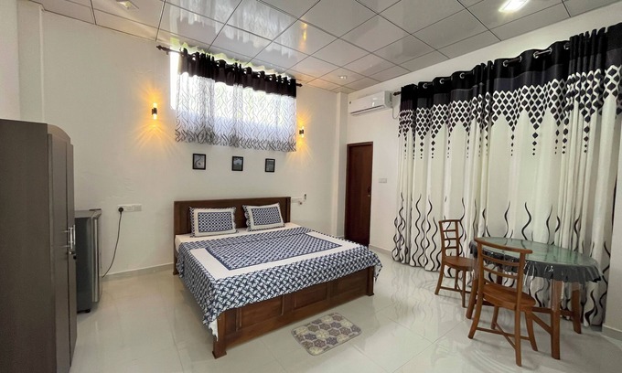 Weligama Apartment | Charming 1-bedroom apartment with WiFi, AC in lovely Mirissa
