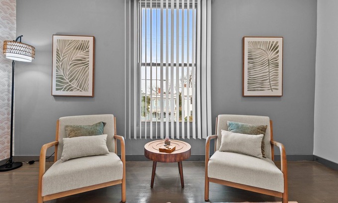 Washington Condo | Charming 1-bedroom condo in idyllic Washington~Walk to Waterfront!