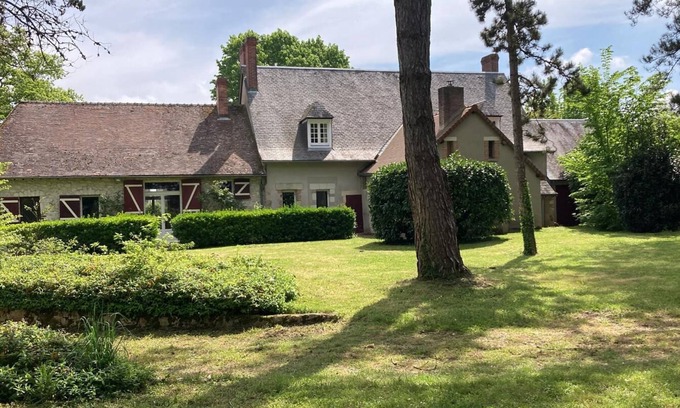 Mesland House | Charming 18th-century house in the heart of the Loire castles.