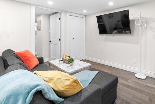 Lowertown Apartment | Charming 1BR Flat in Ottawa Historic Lower Town