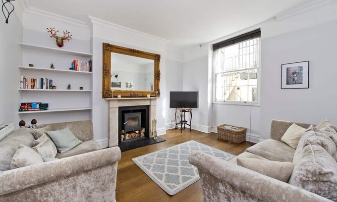Warwick Apartment | Charming 2-Bed Apt, Pimlico
