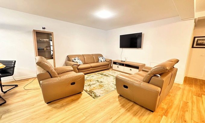 Suceava Apartment | Charming 2-bedroom apartment in Suceava