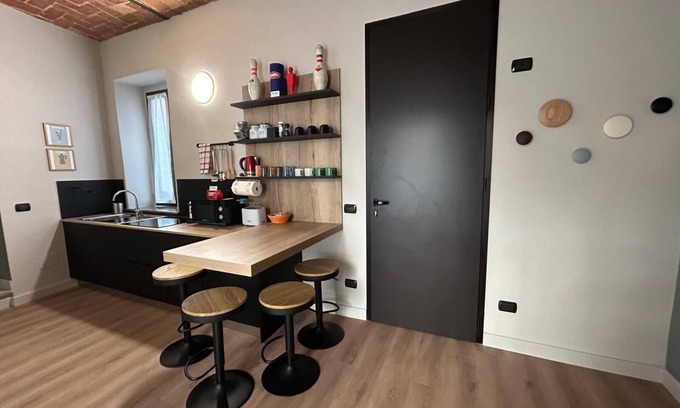 Alba Apartment | Charming 2-bedroom apartment in wonderful Alba with AC, WiFi and private carpark