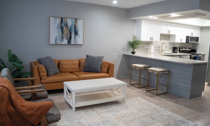 San Carlos Park House | Charming 2-bedroom bungalow minutes to RSW, FGCU and Miramar Outlets