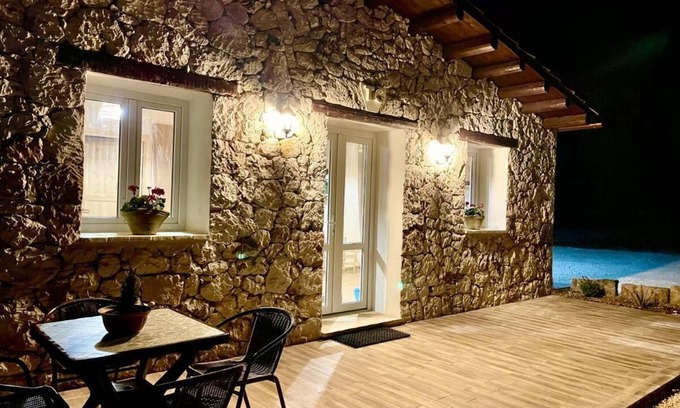 Avola House | Charming 2-bedroom country house in marvelous Avola with AC, WiFi