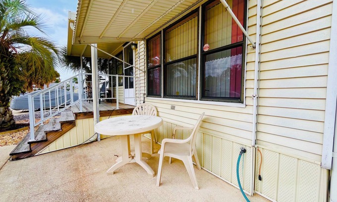 Haines City House | Charming 2-bedroom house in Haines City with AC, WiFi