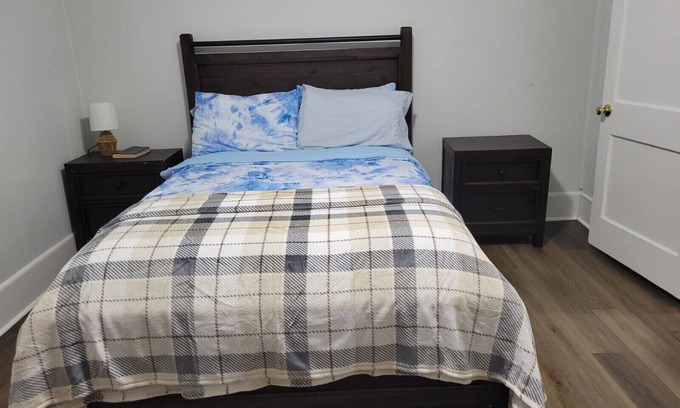 Williamston House | Charming 2-bedroom house in Williamston with AC, WiFi