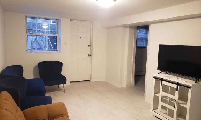 Rochdale Apartment | Charming 2-bedrooms apartment in Jamaica Queens with AC, WiFi, Near JFK for rent