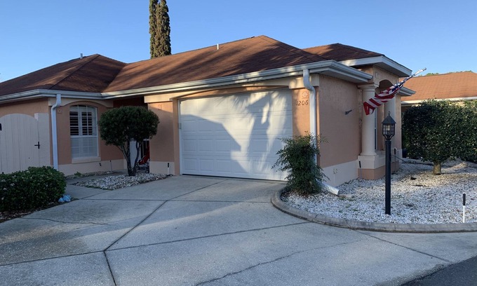 The Villages House | Charming 2B/2B Villa located near Spanish Springs Town Square
