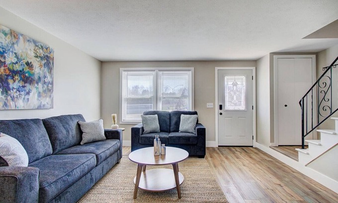 North Canton Apartment | Charming 2BR Apt | Close to Local Attractions