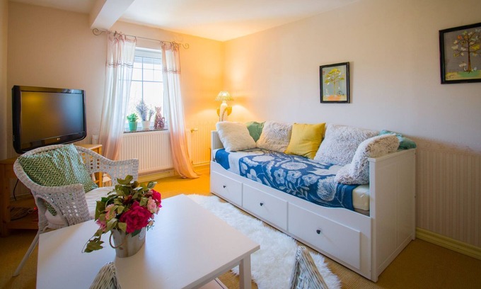 Stare Krecany House | Charming 3 bedroom apartment in NP Bohemian Switzerland, outdoor pool