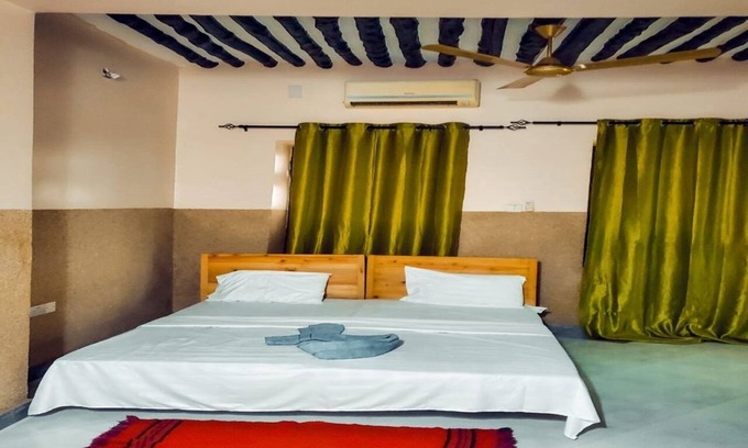 Stone Town House | Charming 3-bedroom apartment in wonderful Zanzibar with AC, WiFi