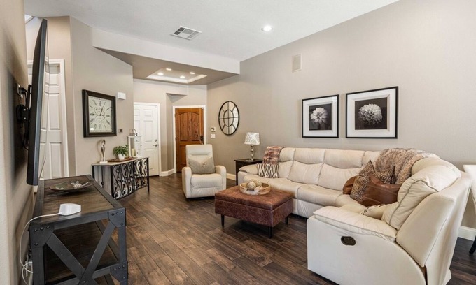 Camarillo House | Charming 3-bedroom furnished, home with WiFi, AC in Spanish Hills Camarillo