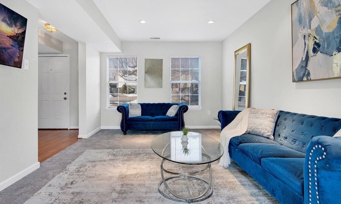 Dale City House | Charming 3-Bedroom House with Large Fenced Backyard & Prime Location