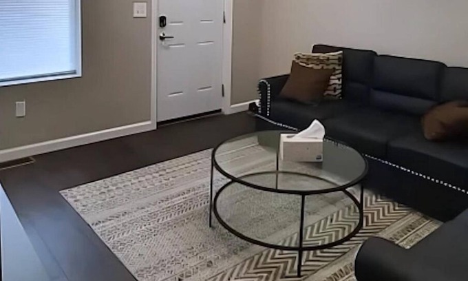 Livingston Park House | Charming 3-bedroom house with AC and WiFi in wonderful Columbus