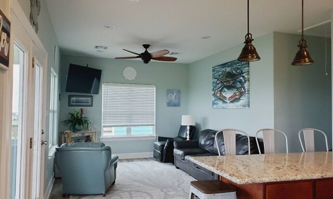 Cameron Parish House | Charming 3-bedroom house located in Constance Beach steps away from the shore