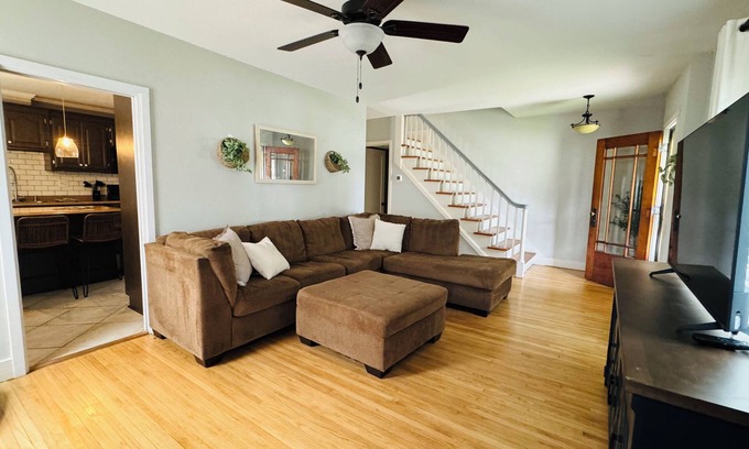 Dubuque House | Charming 3-bedroom house in historic grandview neighborhoods