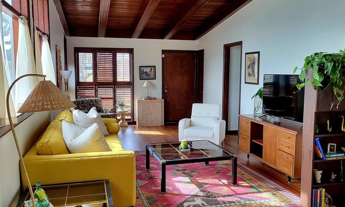 Jackson House | Charming 3-bedroom house located in the heart of Jackson.