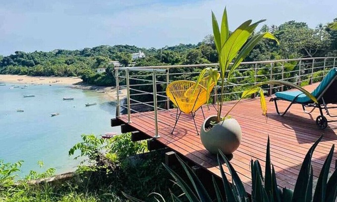 Isla Saboga House | Charming 3-bedroom house with AC, WiFi in fantastic view on Saboga bay