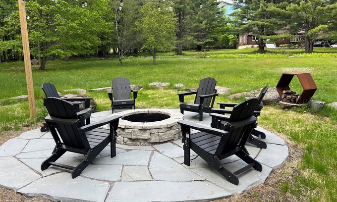 Jewett House | Charming 3-bedroom house in marvelous Hunter. Hot Tub, Pool Table, Ski, Lakes