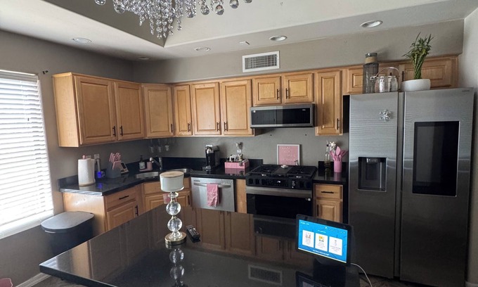 Camelback East House | Charming 3-bedroom townhome with fitness room, WiFi in Phoenix