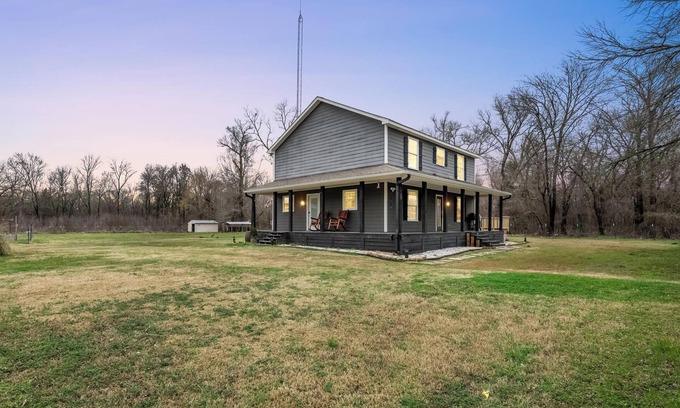 Wills Point House | Charming 3-bedroom country house in lovely Wills Point with WiFi, AC