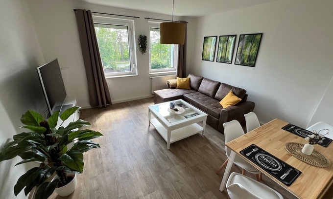 Gross-Sarchen Apartment | Charming 3-Room Apartment in Hoyerswerda, Lusatian Lake District
