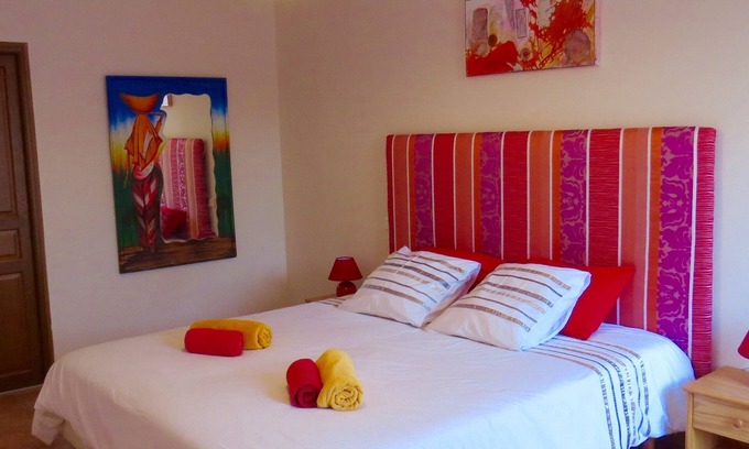 Urval Cottage | Charming 4/7 person gite in the heart of Périgord Noir with swimming pool