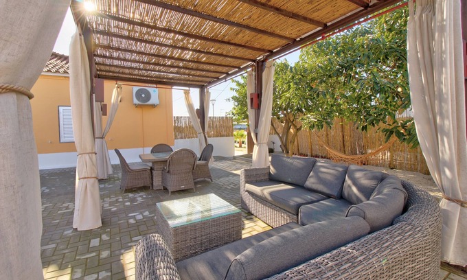 Fonte do Bispo Villa | Charming 4-Bed Villa in moncarapacho