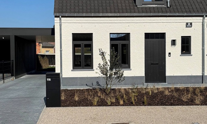 Uitbergen Cottage | Charming 4-bedroom cottage in brilliant Berlare with WiFi
