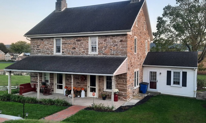 Martindale House | Charming 4 bedroom FarmHaus, circa 1790, renovated on Scenic Byway.