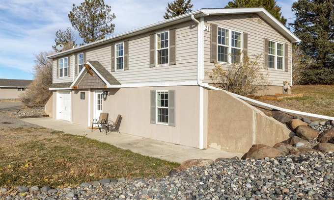 Cody House | Charming 4 bedroom guest house with great views