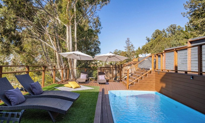 Oakland House | Charming 4-bedroom House With Pool and The Best Views in Oakland!