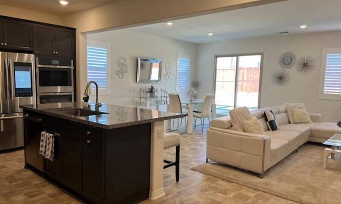 Sun City House | Charming 4BR/3BA Home in Menifee