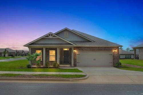 Capshaw House | Charming 4BR Ranch-Style Home - Corner Lot home