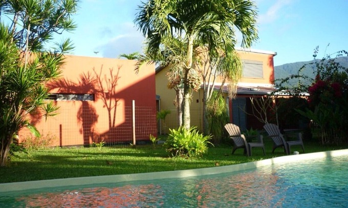 Sainte-Anne Apartment | Charming accommodation with swimming pool, large terrace, private garden, in the East