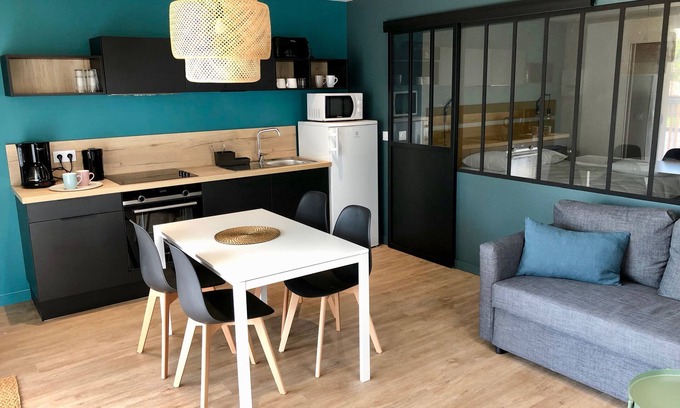 Jonzac Apartment | CHARMING APARTMENT WITH TERRACE IN A QUIET RESIDENCE NEAR JONZAC CENTER