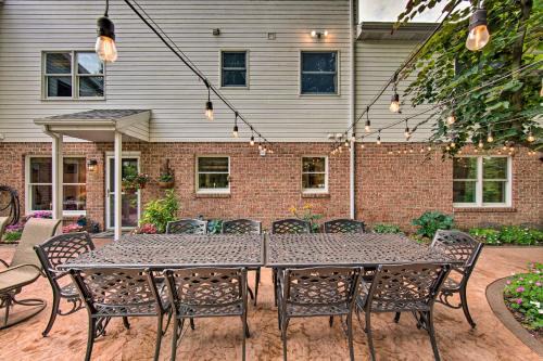 Salunga Apartment | Charming Apartment with Yard and Beautiful Gardens!