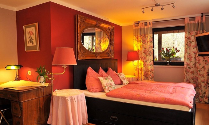 Altmuenster Apartment | Charming apartment with mountain views/Netflix