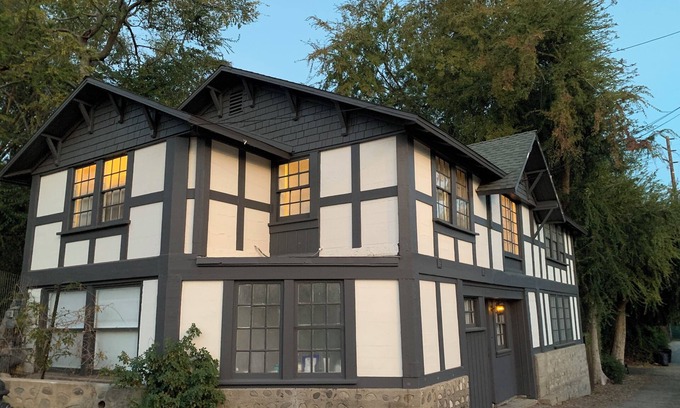 South Pasadena House | Charming barn in the heart of South Pasadena