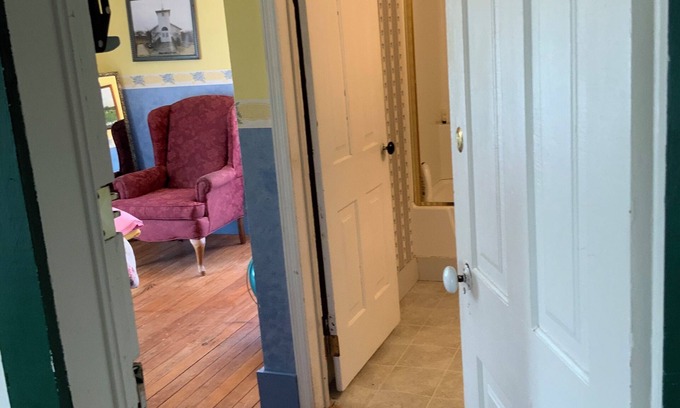 Weissert Bed & Breakfast | Charming bed & breakfast in welcoming Comstock with AC
